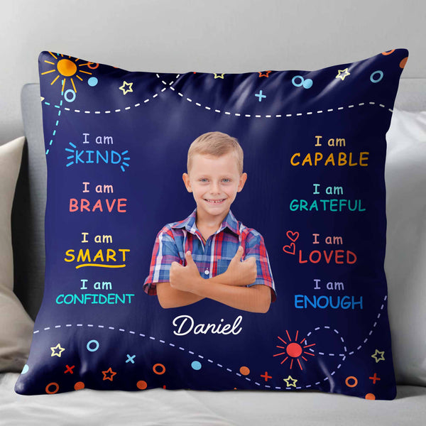 Almohada "Soy Amable, Valiente e Inteligente" con Sol y Estrellas - Almohada Personalizada, Incluye Relleno - KID028_PLW