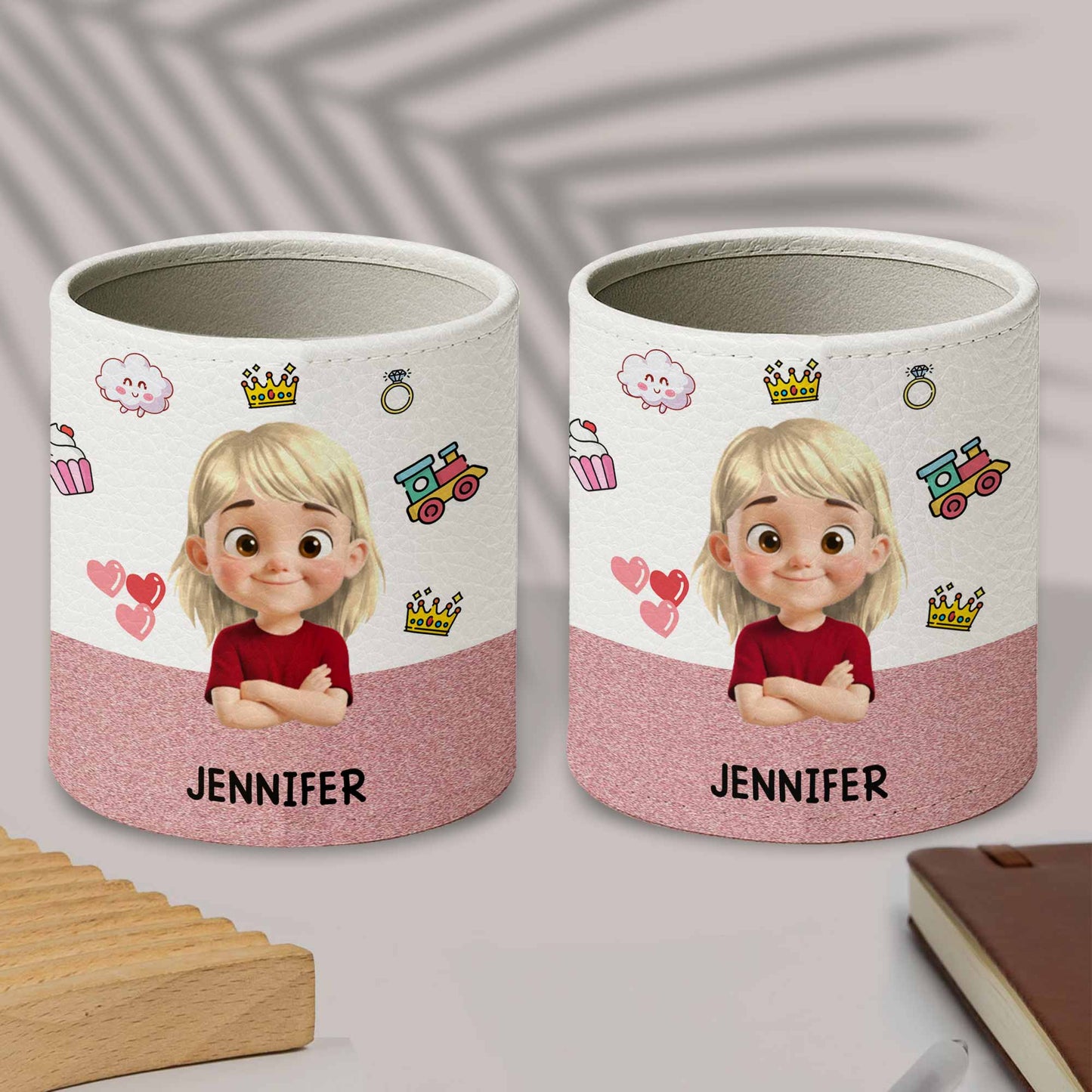 Customizable Pen Holder With Animated Princess And Hearts