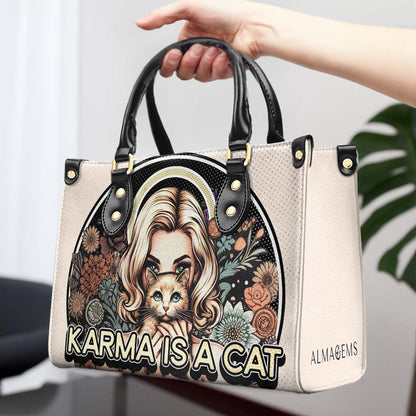 Karma Is A Cat - Sac à main en cuir personnalisé pour les amoureux des chats - LL16