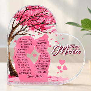 Sé que no es fácil para una mujer criar a un hijo. Diseño de árbol y corazones. Placa acrílica personalizada en forma de corazón. MOM066_HAP
