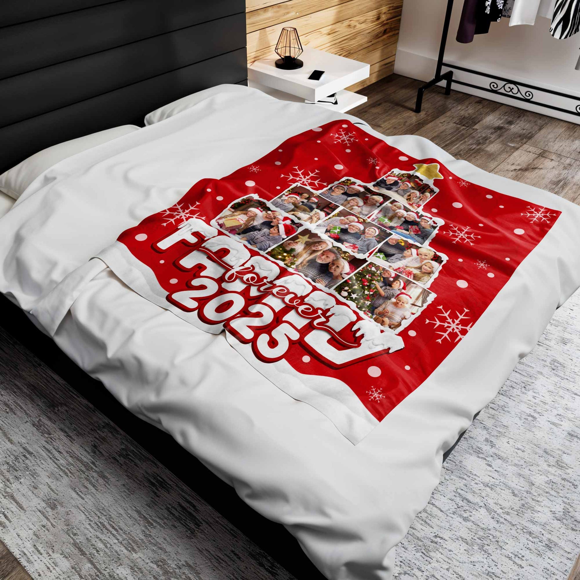 Forever 2025, Christmas Tree and Snowflakes