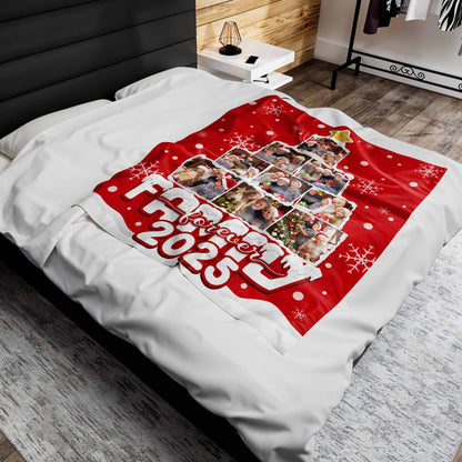 Forever 2025, Christmas Tree and Snowflakes