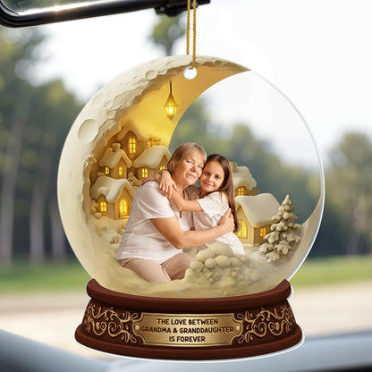 The Love Between Grandma And Granddaughter, Moon And Houses